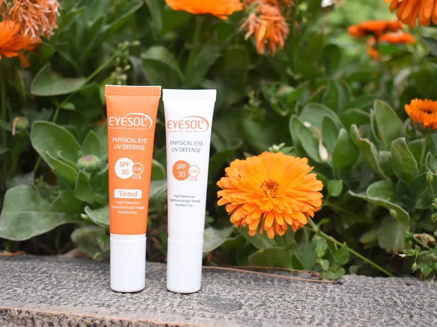 نقد و بررسی کرم ضد آفتاب دور چشم رنگی آیسول SPF30 حجم 15 میلی لیتر